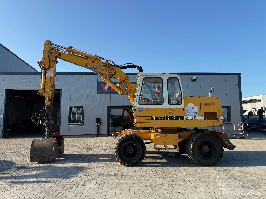 Liebherr A 900 C Kolová rýpadla