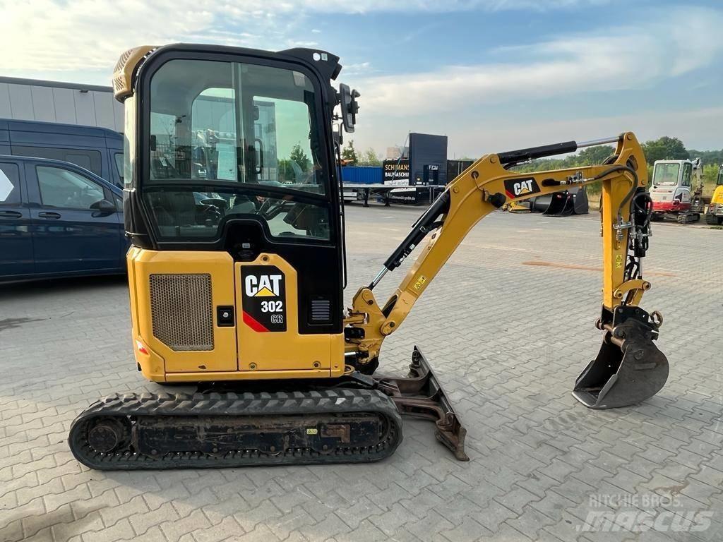 CAT 302 Mini rýpadla < 7t