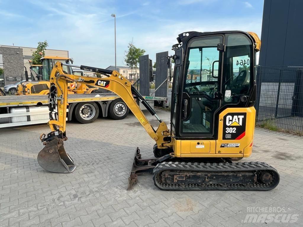 CAT 302 Mini rýpadla < 7t