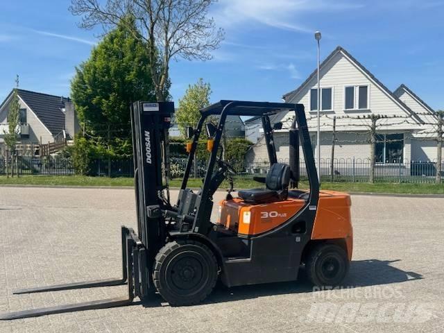 Doosan D30 Plus Dieselové vozíky