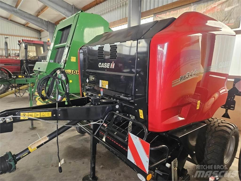 Case IH RB 344 RC Lis na válcové balíky