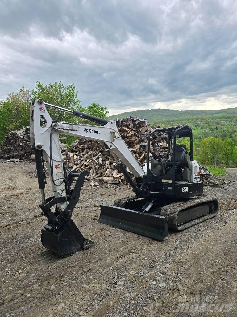 Bobcat E 50 Mini rýpadla < 7t