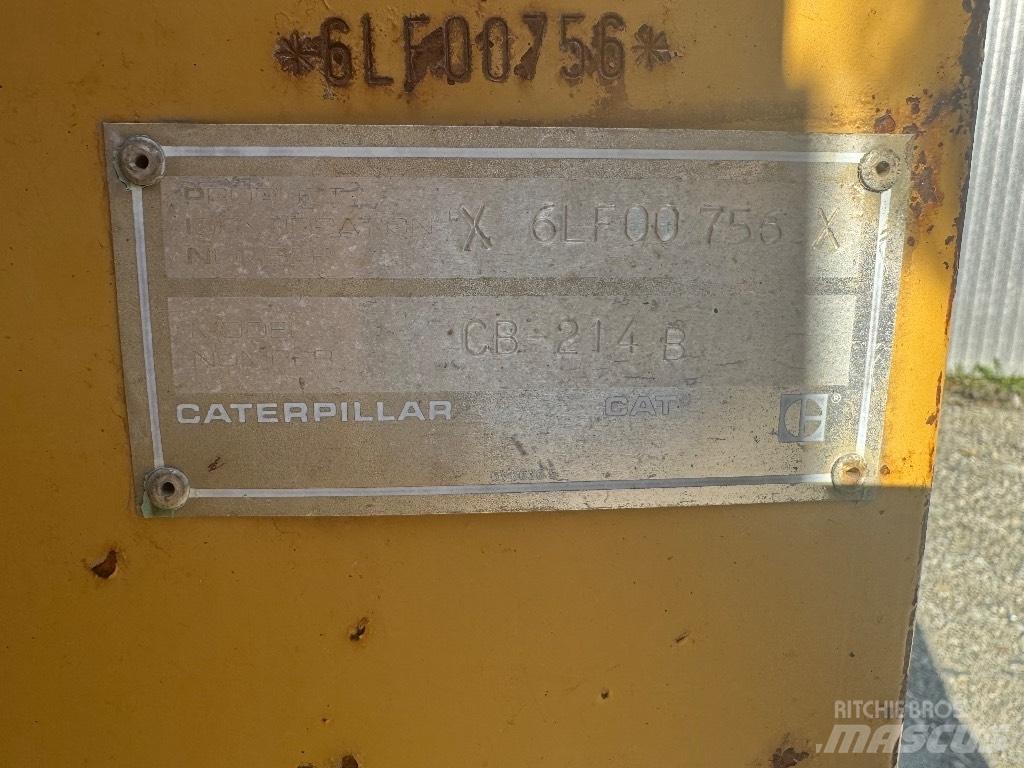 CAT CB 214 B Půdní kompaktory
