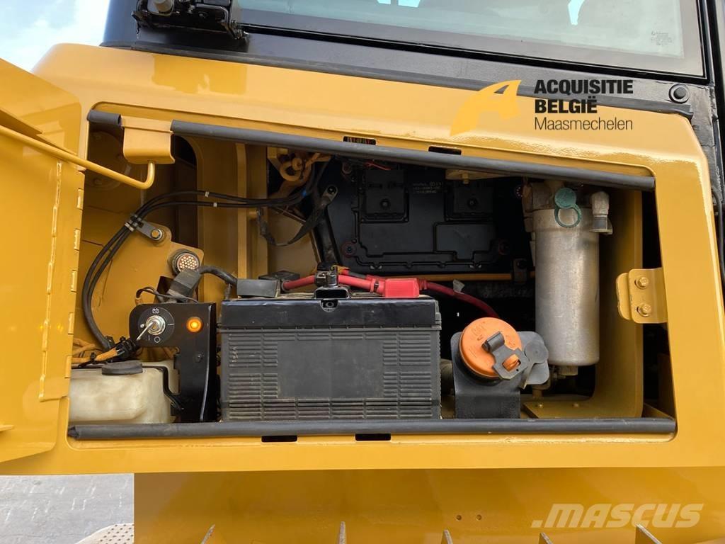 CAT D 6 K 2 LGP Pásové dozery