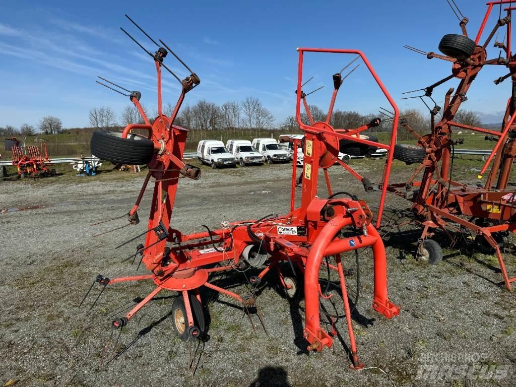 Kuhn GF5202 Obraceče a shrabovače sena