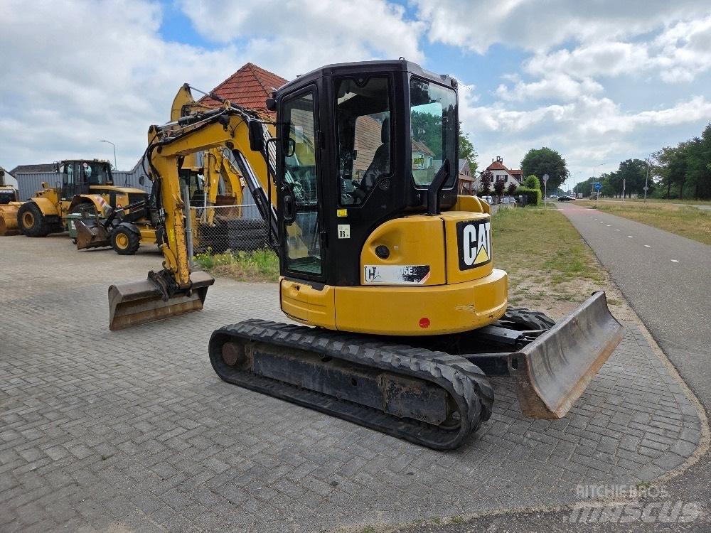 CAT 305E Mini rýpadla < 7t