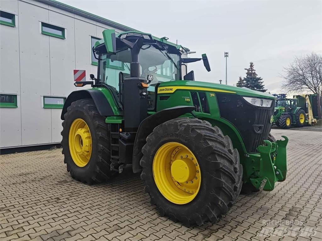 John Deere 7R 330 Traktory