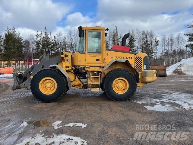 Volvo L90E Kolové nakladače