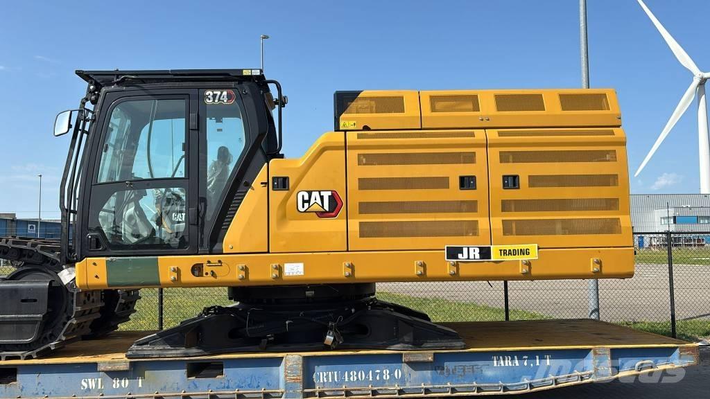 CAT 374 Pásová rýpadla