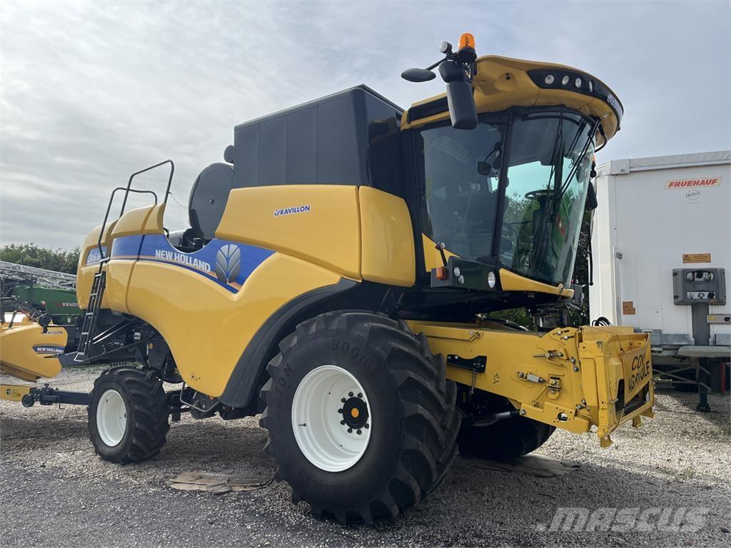 New Holland CX6.80 Sklízecí mlátičky