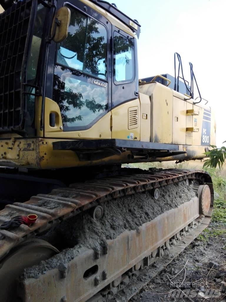 Komatsu PC800-8 Pásová rýpadla