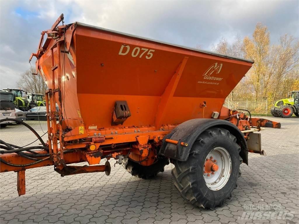  GÜSTROWER D075 Rozmetadlo minerálních hnojiv