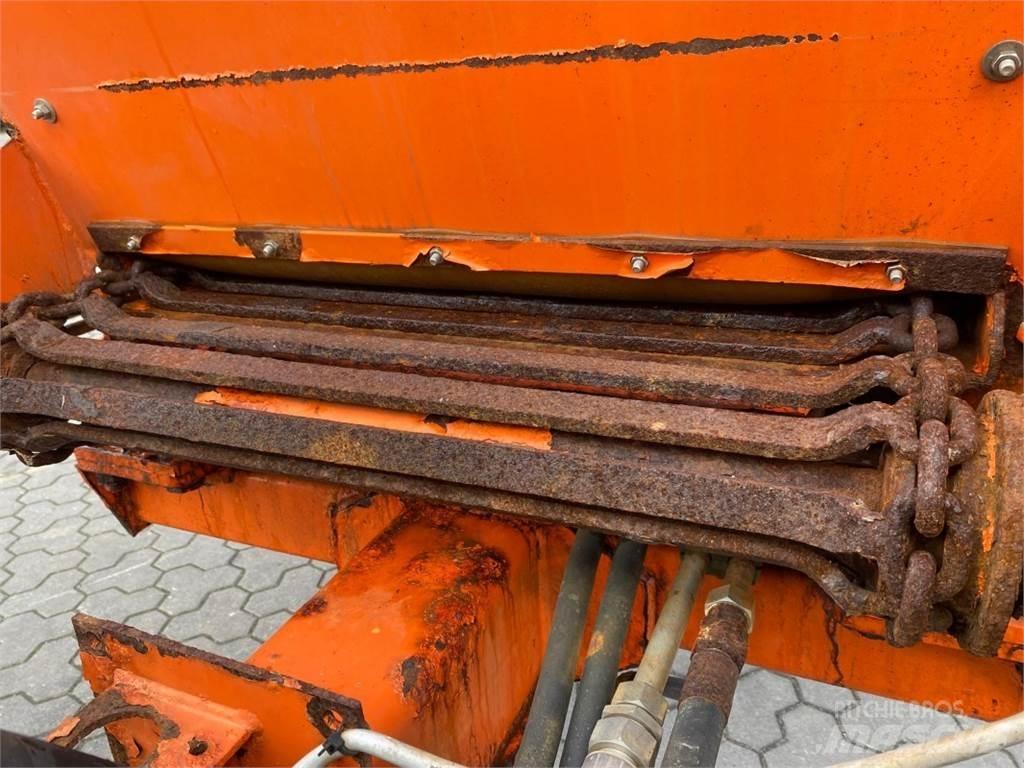  GÜSTROWER D075 Rozmetadlo minerálních hnojiv