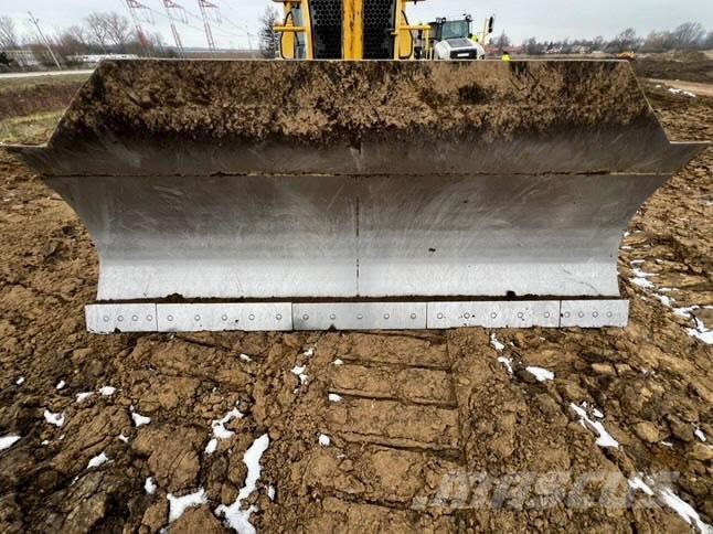 Komatsu D 41 E Pásové dozery