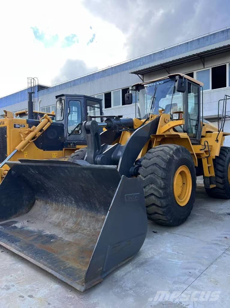 Volvo L 105 Kolové nakladače