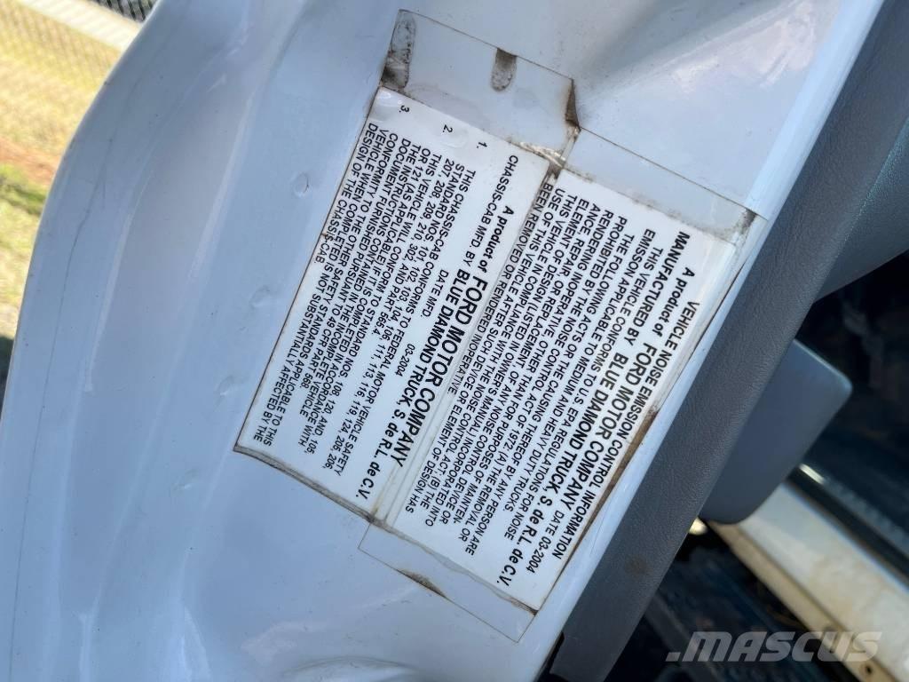 Ford F 650 XLT Cisternové vozy