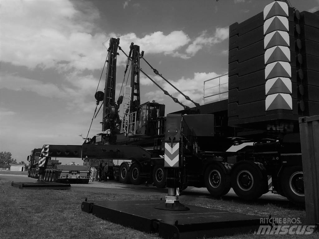 Demag AC 700 Univerzální terénní jeřáby