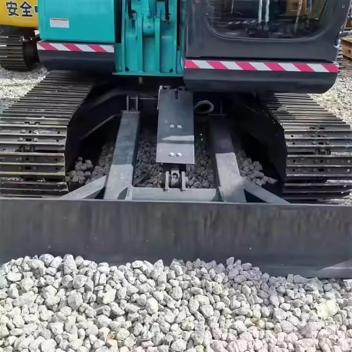 Kobelco SK200 Pásová rýpadla