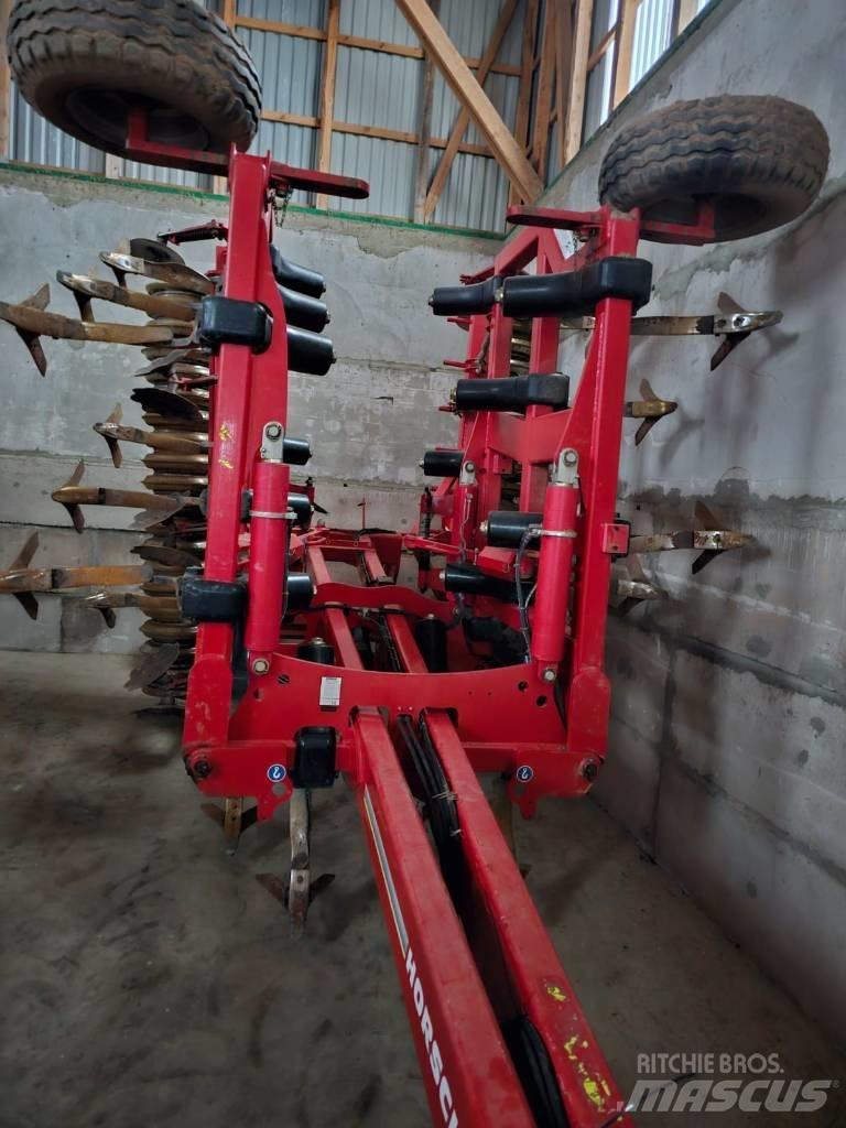 Horsch Terrano 6 FX Kultivátory