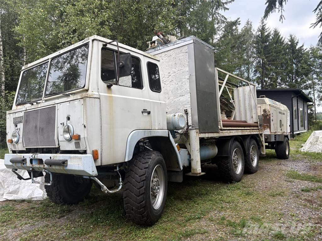 Scania SBAT 111SA Mobilní vrtná souprava
