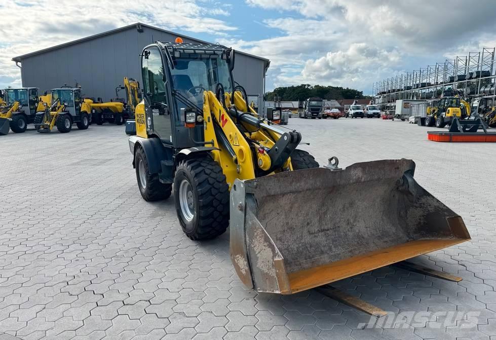 Wacker Neuson WL 70 Smykem řízené nakladače