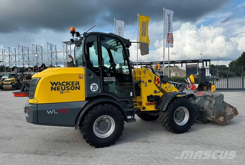 Wacker Neuson WL 70 Smykem řízené nakladače