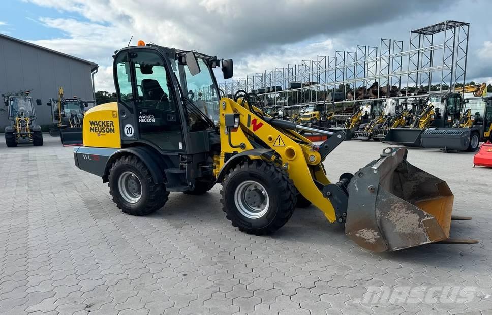 Wacker Neuson WL 70 Smykem řízené nakladače