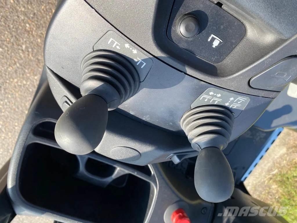 Linde E16C-02 Akumulátorové vozíky