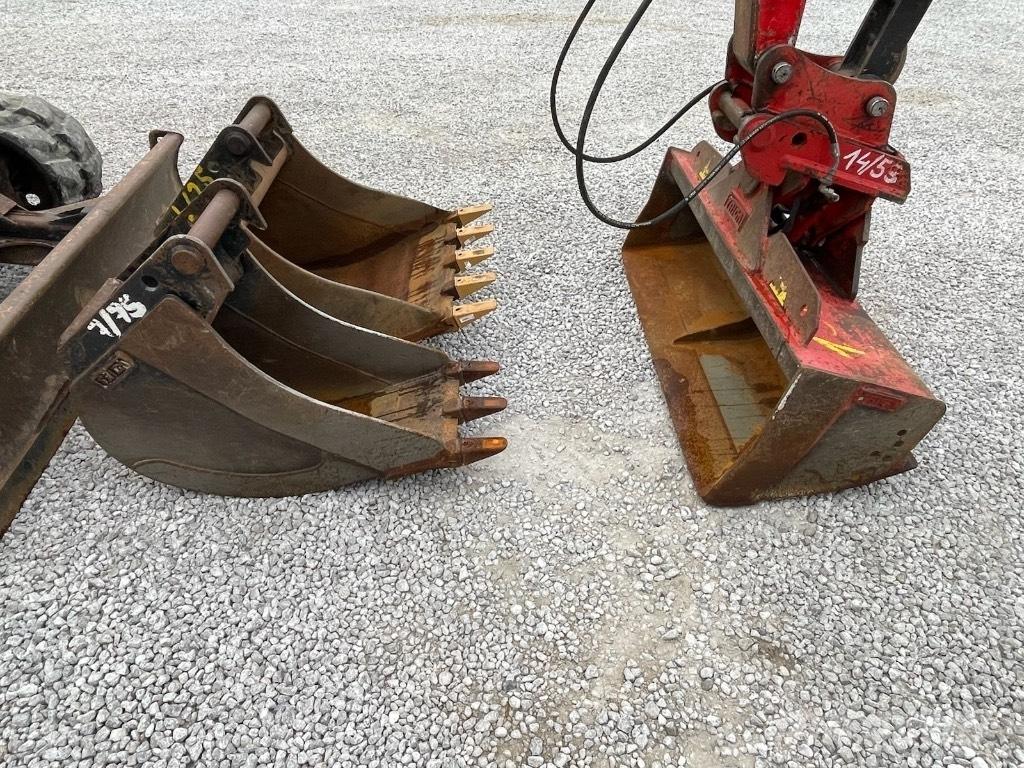Bobcat E 85 Midi rýpadla 7t - 12t