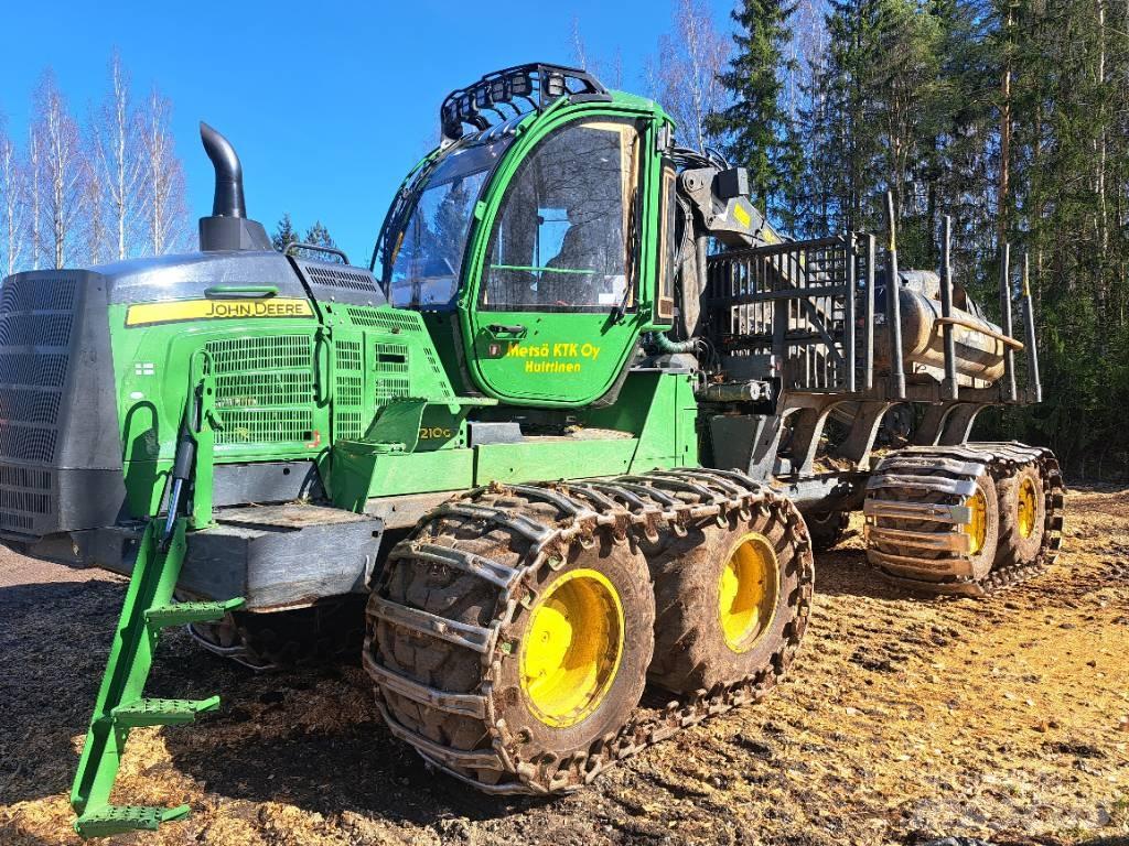 John Deere 1210G Vyvážecí traktory