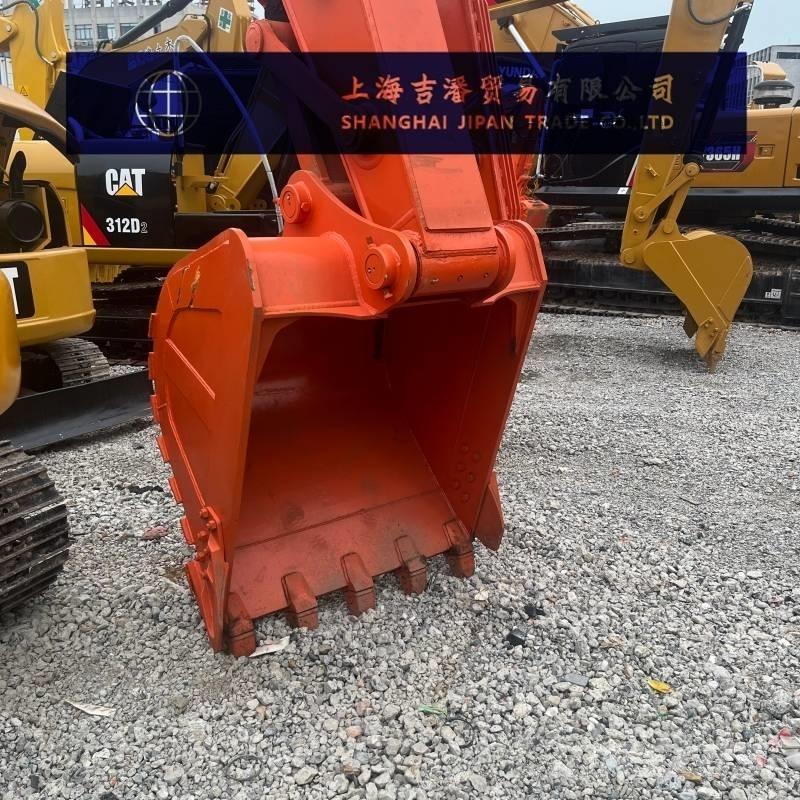 Hitachi ZX 200 Pásová rýpadla