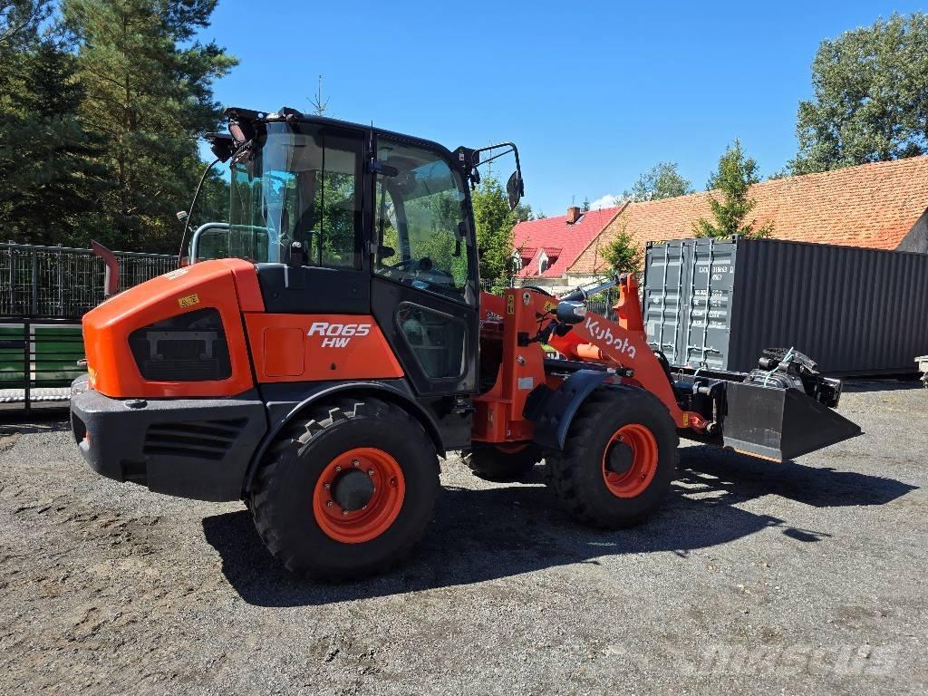Kubota R 065 Kolové nakladače