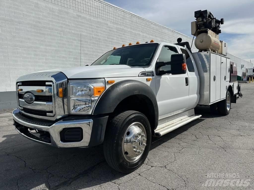 Ford F 450 Nákladní vozidlo bez nástavby