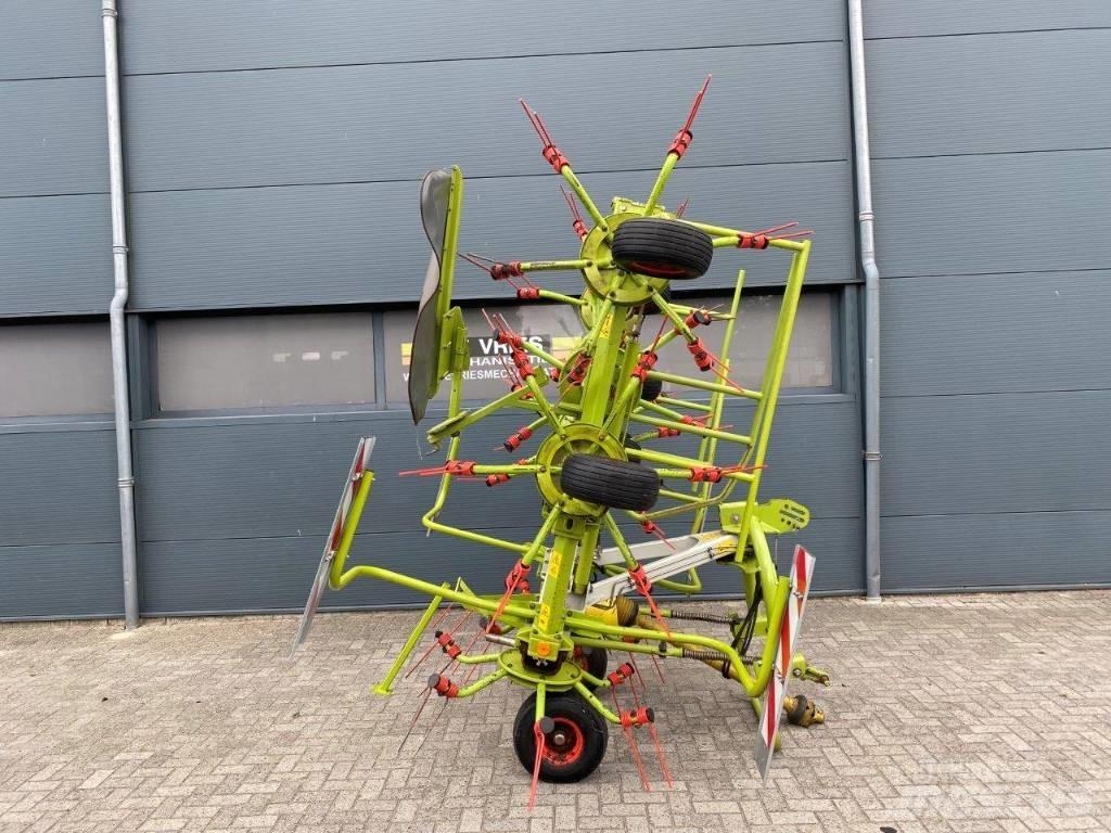 CLAAS Volto 870 Obraceče a shrabovače sena