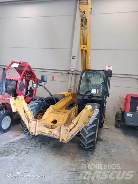 JCB 535-125A Teleskopické manipulátory