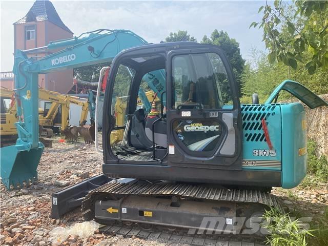 Kobelco sk75 Pásová rýpadla