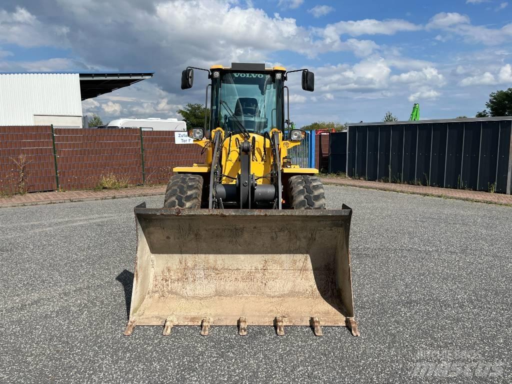 Volvo L 35 GS Smykem řízené nakladače