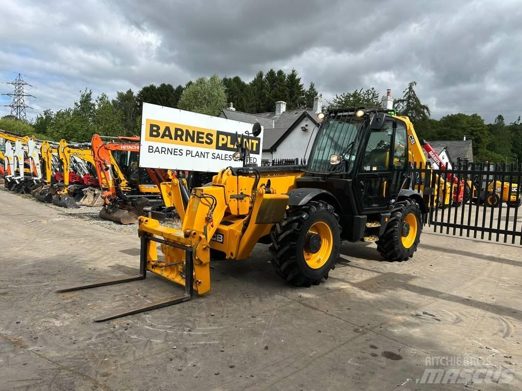 JCB 535-125 Hiviz Teleskopické manipulátory