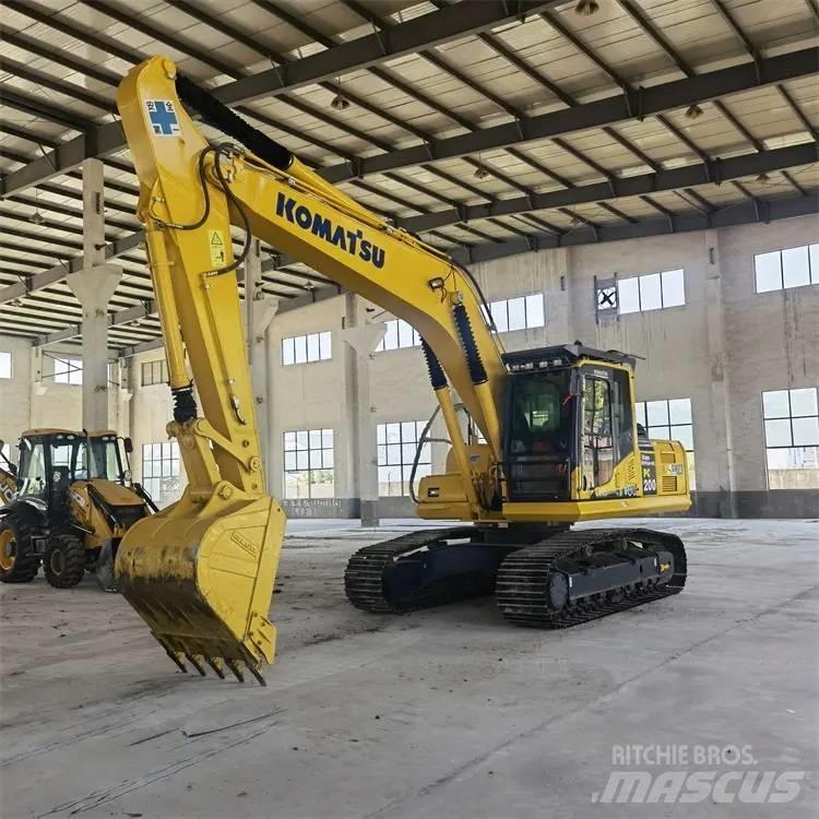 Komatsu PC200-8 Pásová rýpadla