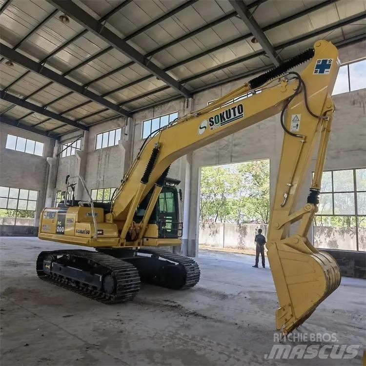 Komatsu PC200-8 Pásová rýpadla