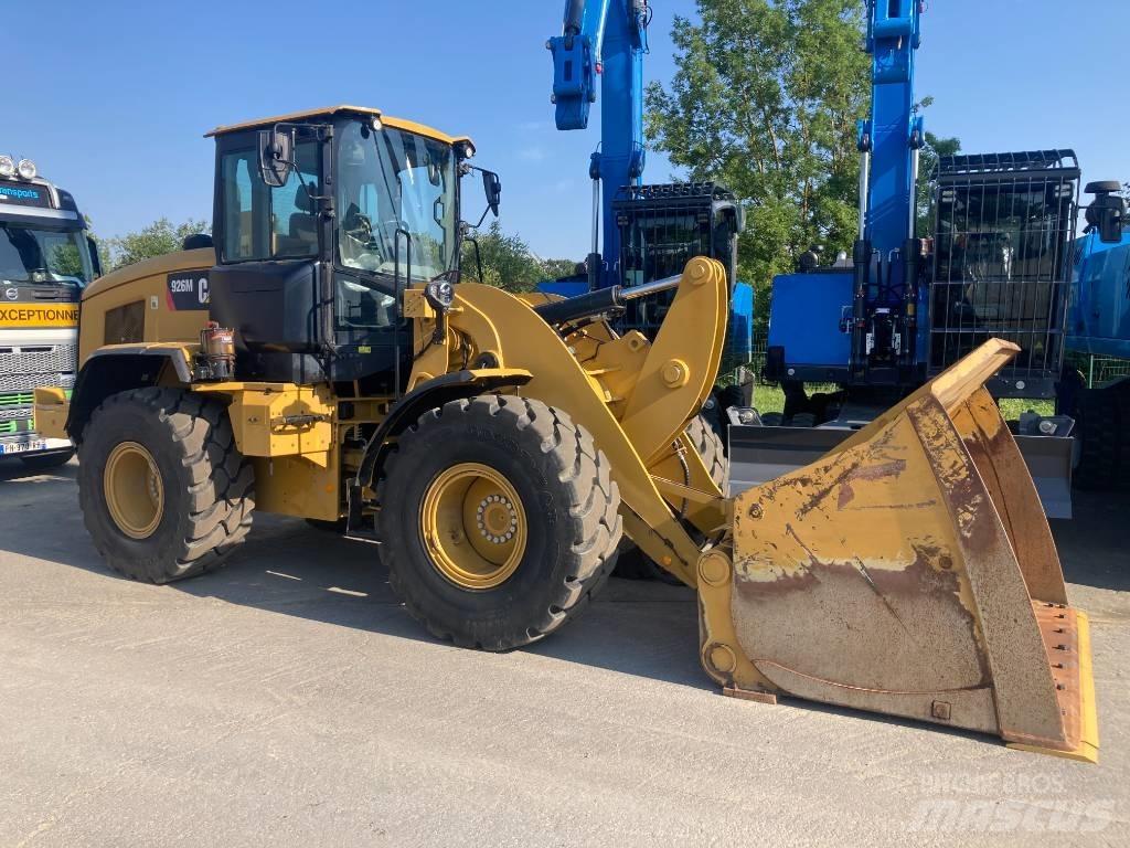 CAT 926M Kolové nakladače