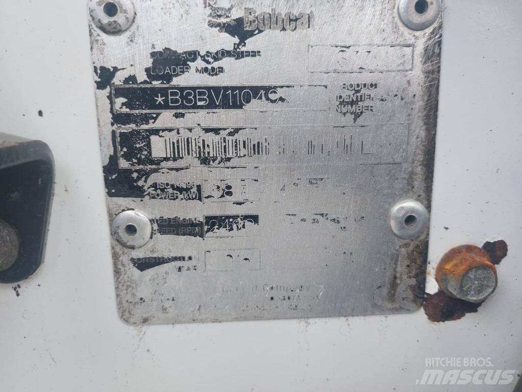 Bobcat 377 Smykem řízené nakladače