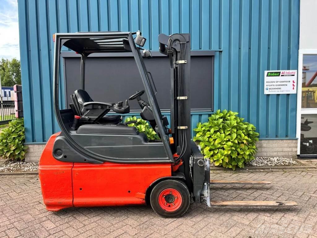 Linde E16-02 Akumulátorové vozíky