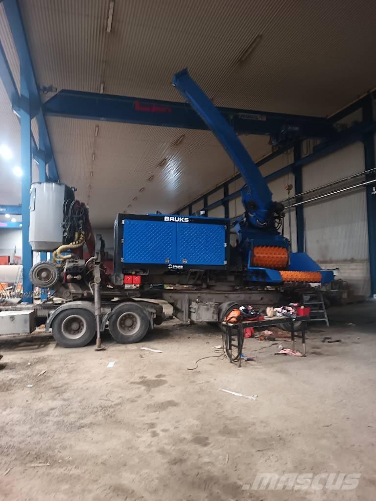 Bruks 1006 ST Štěpkovače