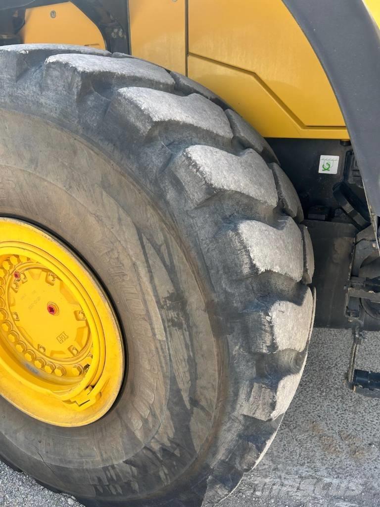 Komatsu WA 500-8EO Kolové nakladače