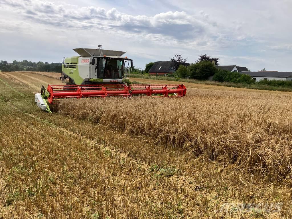 CLAAS Lexion 760 Sklízecí mlátičky
