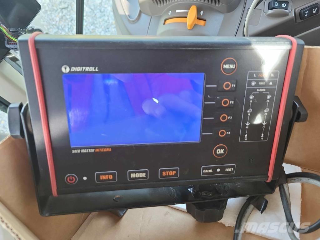  Pneusej Optimus 600 Mechanické secí stroje