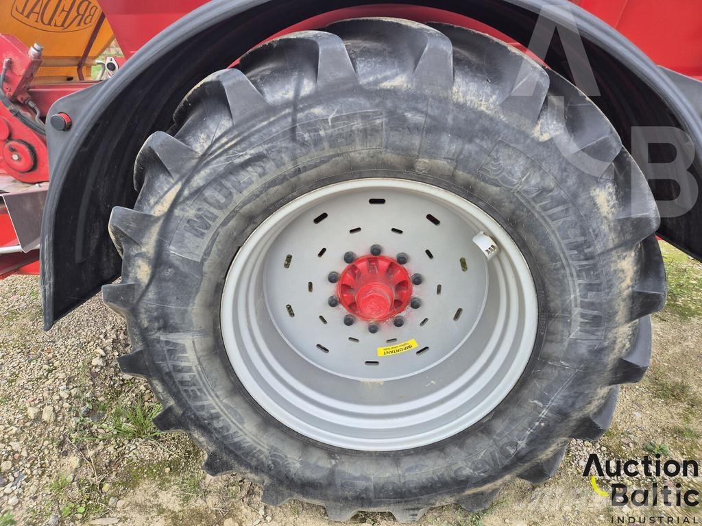 Bredal F10 Rozmetadlo minerálních hnojiv