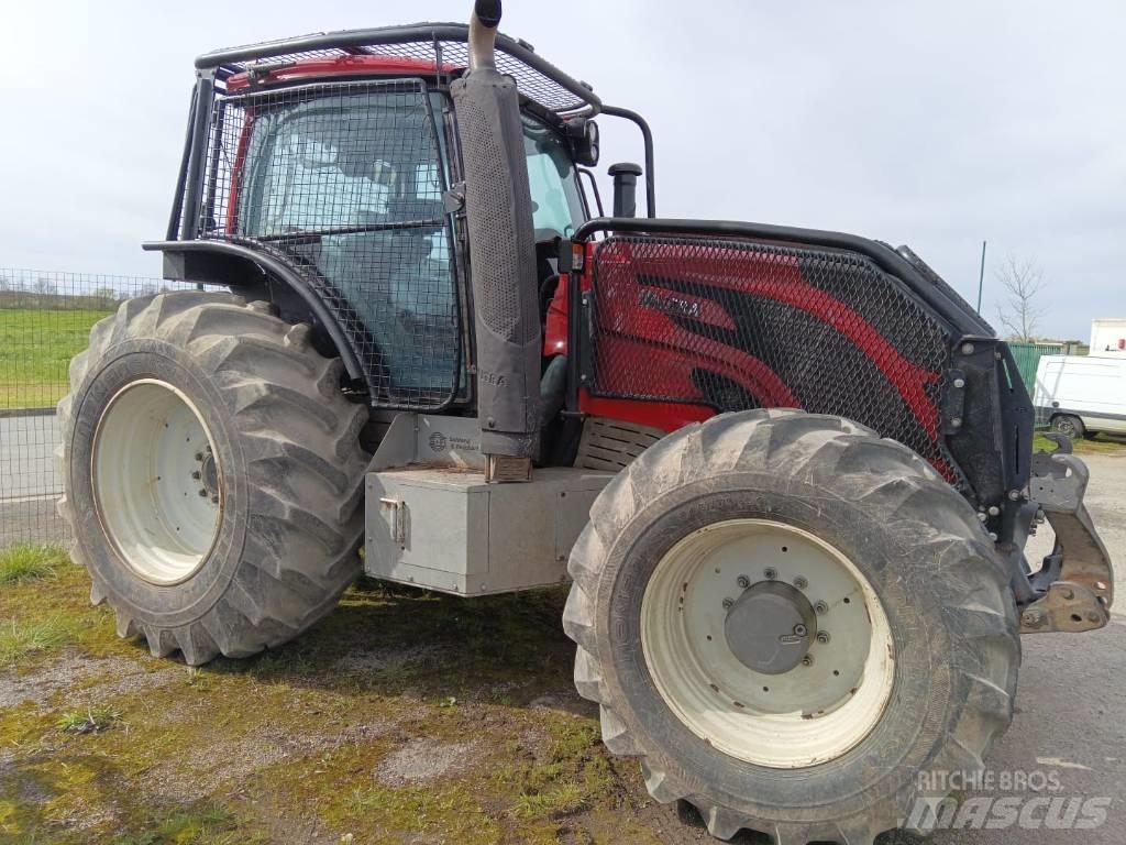 Valtra T 234 Direct Lesní traktory