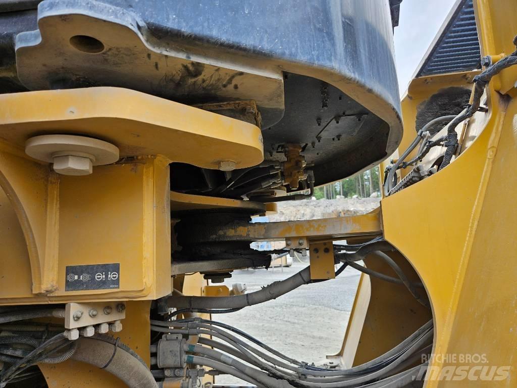 CAT 980 M Kolové nakladače